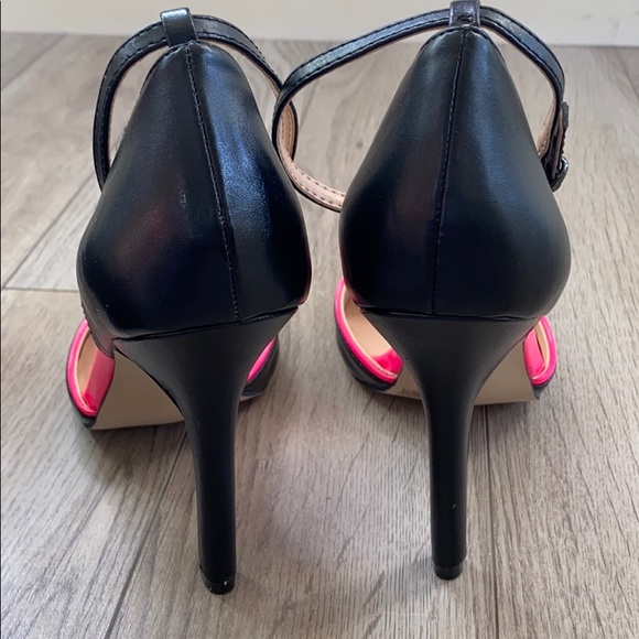 Sole Society black heels with hot pink detail - Picture 6 of 7